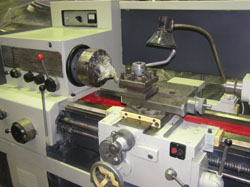 Станок токарно-винторезный модель ТС-75