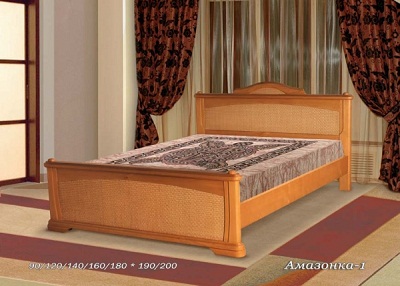 Двуспальная кровать с ротангом