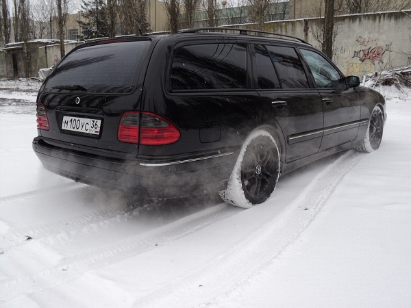 Mercedes E-класс, 1999 г