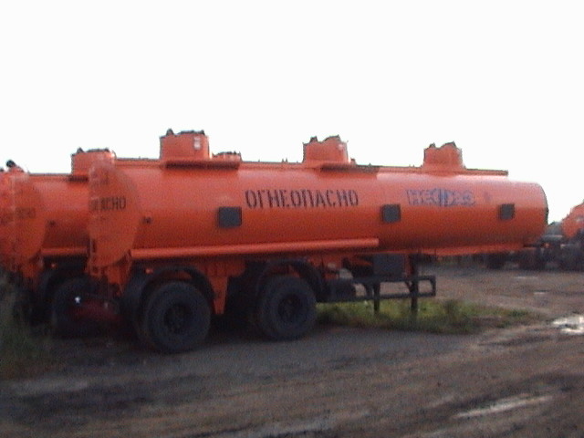 полуприцеп-цистерна  30000л