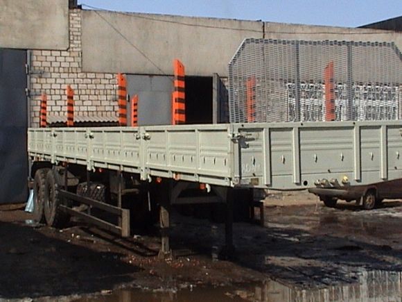 полуприцеп НЕФАЗ-9334-10-10 с кониками